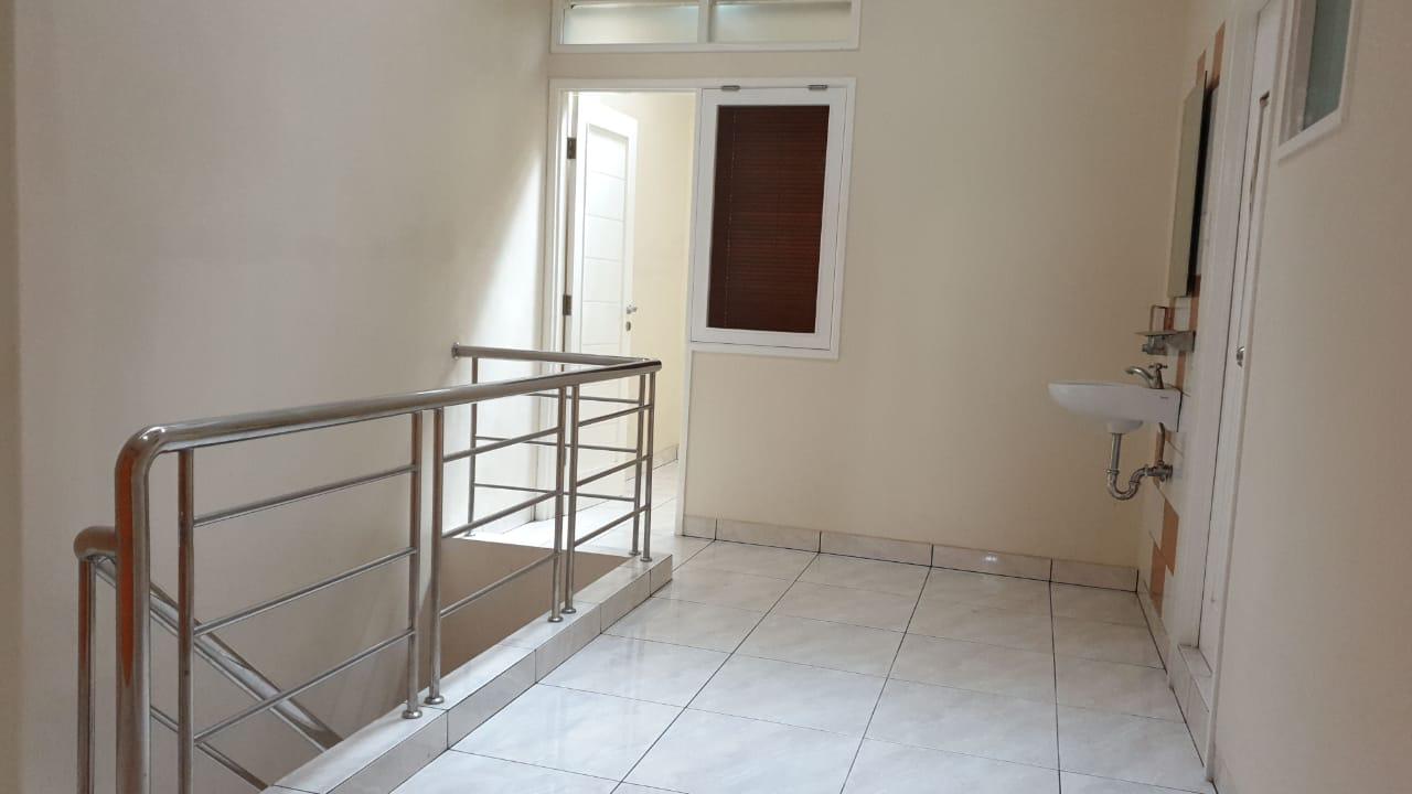 Dijual Rumah Di Taman Beverly Lippo Cikarang